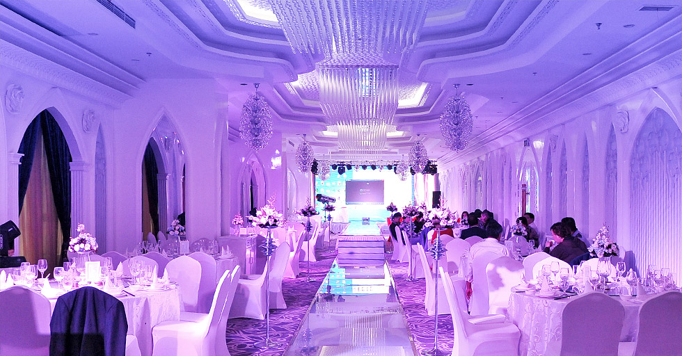 為何酒店前臺很漂亮，卻很少有人追